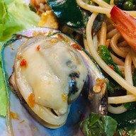 เมนูของร้าน จัดเต็ม สูงเนิน