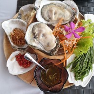 เมนูของร้าน ร้านแม่น้ำ (Candle House@แม่น้ำ)