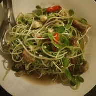 ครัวไพลิน สามกอง