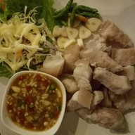 ครัวไพลิน สามกอง