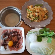 เมนูของร้าน Meemee Shabu PTT สะพานเจษฎาบดินทร์ 