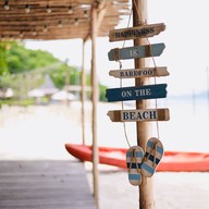 Love Island Cafe