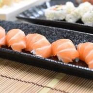 Shari Boy by Insyokujinbkk