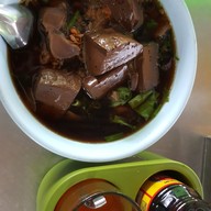 เมนูของร้าน รอเรือ ก๋วยเตี๋ยวเป็ด