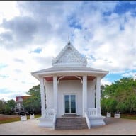 บรรยากาศ วัดเหวปลากั้ง