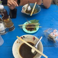 ก๋วยเตี๋ยวเรือผูกโบว์ ปิ่นทองพลาซ่า