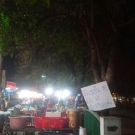 มิดไนท์ไก่ตอนโคราช,ข้าวขาหมูเจ๊หน่อย(สวนภูมิรักษ์)