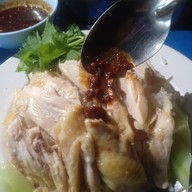 มิดไนท์ไก่ตอนโคราช,ข้าวขาหมูเจ๊หน่อย(สวนภูมิรักษ์)