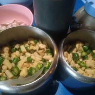 มิดไนท์ไก่ตอนโคราช,ข้าวขาหมูเจ๊หน่อย(สวนภูมิรักษ์)