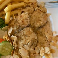 เมนูของร้าน ขนมเปี๊ยะธรรมรินทร์