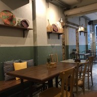 บรรยากาศ ข้าว กับ หนม