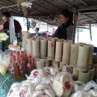 บรรยากาศ น้องต้นกล้านำ้ตาลสดแม่ค้าตาหวานแห่งบ้านระจัน