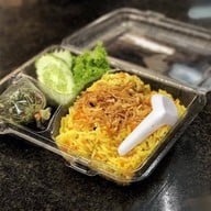 เมนูของร้าน ข้าวหมกไก่สามสี น้ำใสไฮโซ ตลาดมีนบุรี