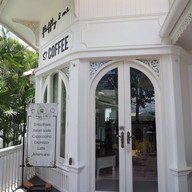 Fluffy & Me Cafe