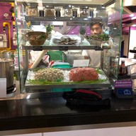 หน้าร้าน โรงอาหารรามาธิบดี ตึกสมเด็จพระเทพรัตน์