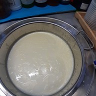 น้องเมย์นมสด