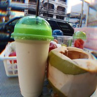 น้องเมย์นมสด