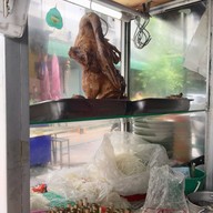 บรรยากาศ ก๋วยเตี๋ยวเป็ดนายมืดสะพานควาย