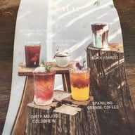 One Two Two Coffee Bar Srinakarin.