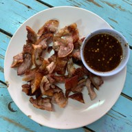 ร้านลาบดีขมคนยอง