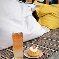 Sunkiss Pool.bed.cafe SUNKISS.BANGKOK