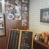 Bear Hug Cafe'