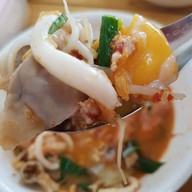 เมนูของร้าน ก๋วยเตี๋ยวลุงพี