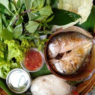เมนูของร้าน ปลาเผาบ้านระจัน