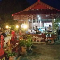 บรรยากาศ ครัวไออุ่นหมูกะทะ เชียงคำ