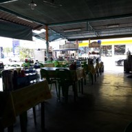 บรรยากาศ ครัวบังโสบ ฮาลาล
