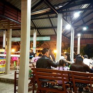 บรรยากาศ ครัวไออุ่นหมูกะทะ เชียงคำ
