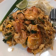 ร้อยเส้น ผัดไท สุขุมวิท71