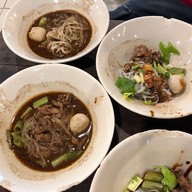 เมนูของร้าน เรือทอง