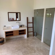 เนสท์เซนส์รีสอร์ท