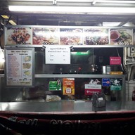 หน้าร้าน วรรัตน์ผัดไทย-หอยทอด อ.ปราสาท วรรัตน์ผัดไทย หอยทอด