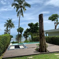 เนสท์เซนส์รีสอร์ท