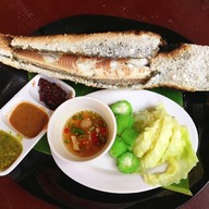 เมนูของร้าน ส้มตำ ปลาเขื่อน