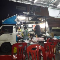 บรรยากาศ วรรัตน์ผัดไทย-หอยทอด อ.ปราสาท วรรัตน์ผัดไทย หอยทอด