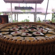 เมนูของร้าน คนทีริมน้ำ