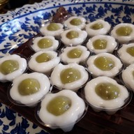 เมนูของร้าน คนทีริมน้ำ