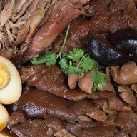 ข้าวขาหมูก๊วยเจ๋ง ลาดพร้าว 101