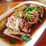 เจ๊ปูราชาไก่ตุ๋นมะระ เบตง