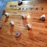 Monday Cafe' & Restaurant