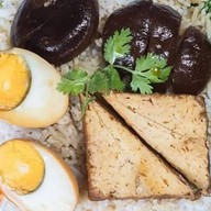 ข้าวขาหมูก๊วยเจ๋ง ลาดพร้าว 101