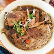 เจ๊ปูราชาไก่ตุ๋นมะระ เบตง
