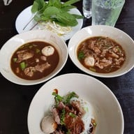 ก๋วยเตี๋ยวเรือวิภา