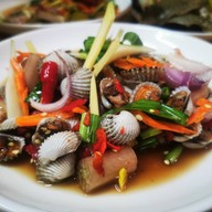 เมนูของร้าน ยำร้อยล้าน(โชคชัย4)