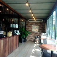 บรรยากาศ J'Coffee วัชรพล
