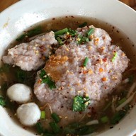 เมนูของร้าน ก๋วยเตี๋ยวดู๋ดี๋ นงเยาว์ 2519