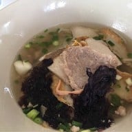 เมนูของร้าน ก๋วยเตี๋ยวโรงสีแสงไทย( บ้านบึง )  บางวัว